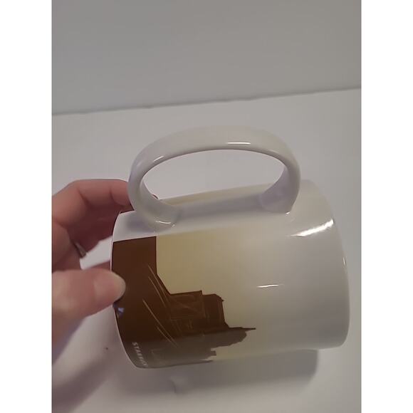 Starbucks Coffee Las Vegas Nevada 16 oz. Mug Collector Series 2010 - Picture 8 of 10